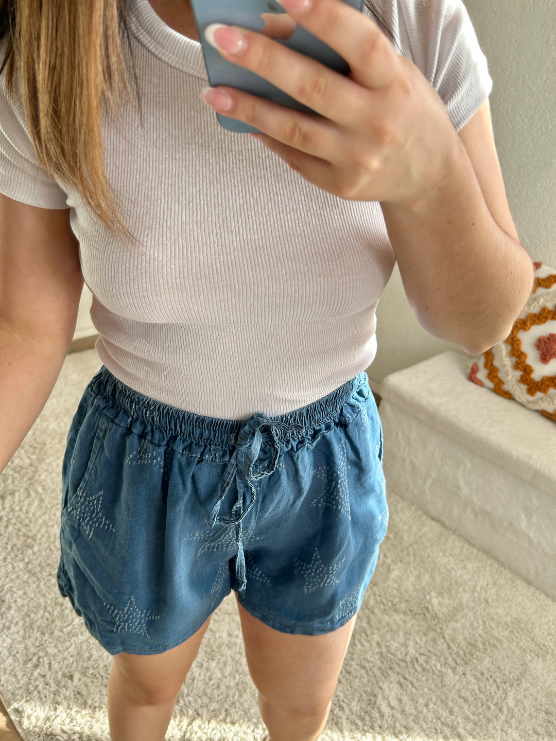 Short en denim étoilé