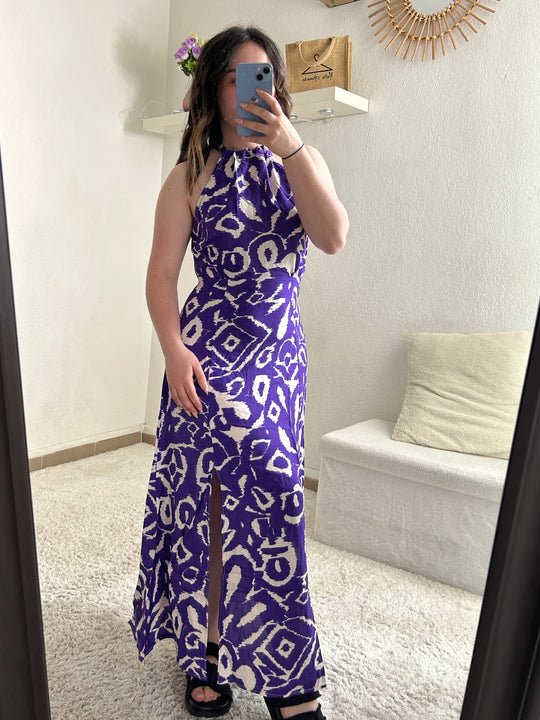 Robe violette à motifs