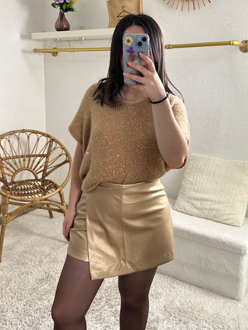 Jupe short dorée en simili cuir