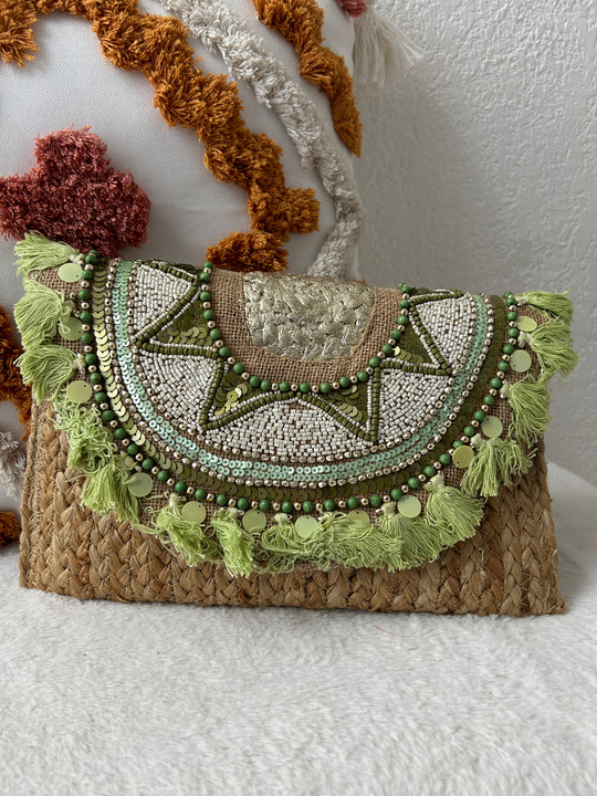 Pochette bohème en jute vert clair