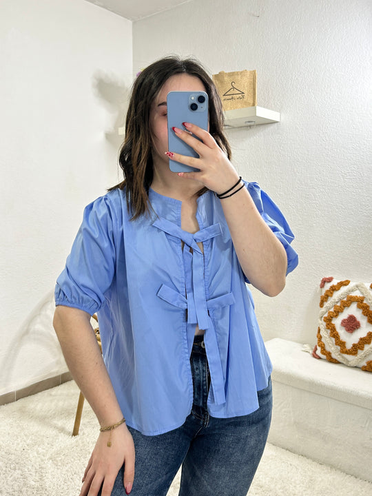 Blouse bleue tendance à noeuds 