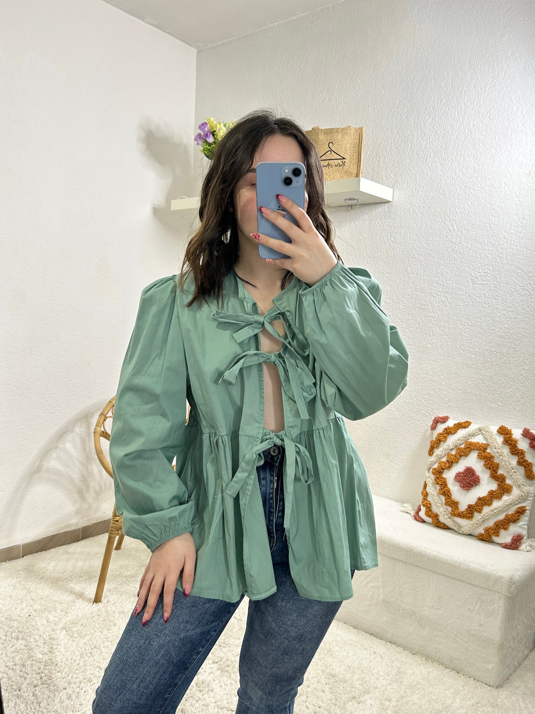 Blouse verte à noeuds tendance